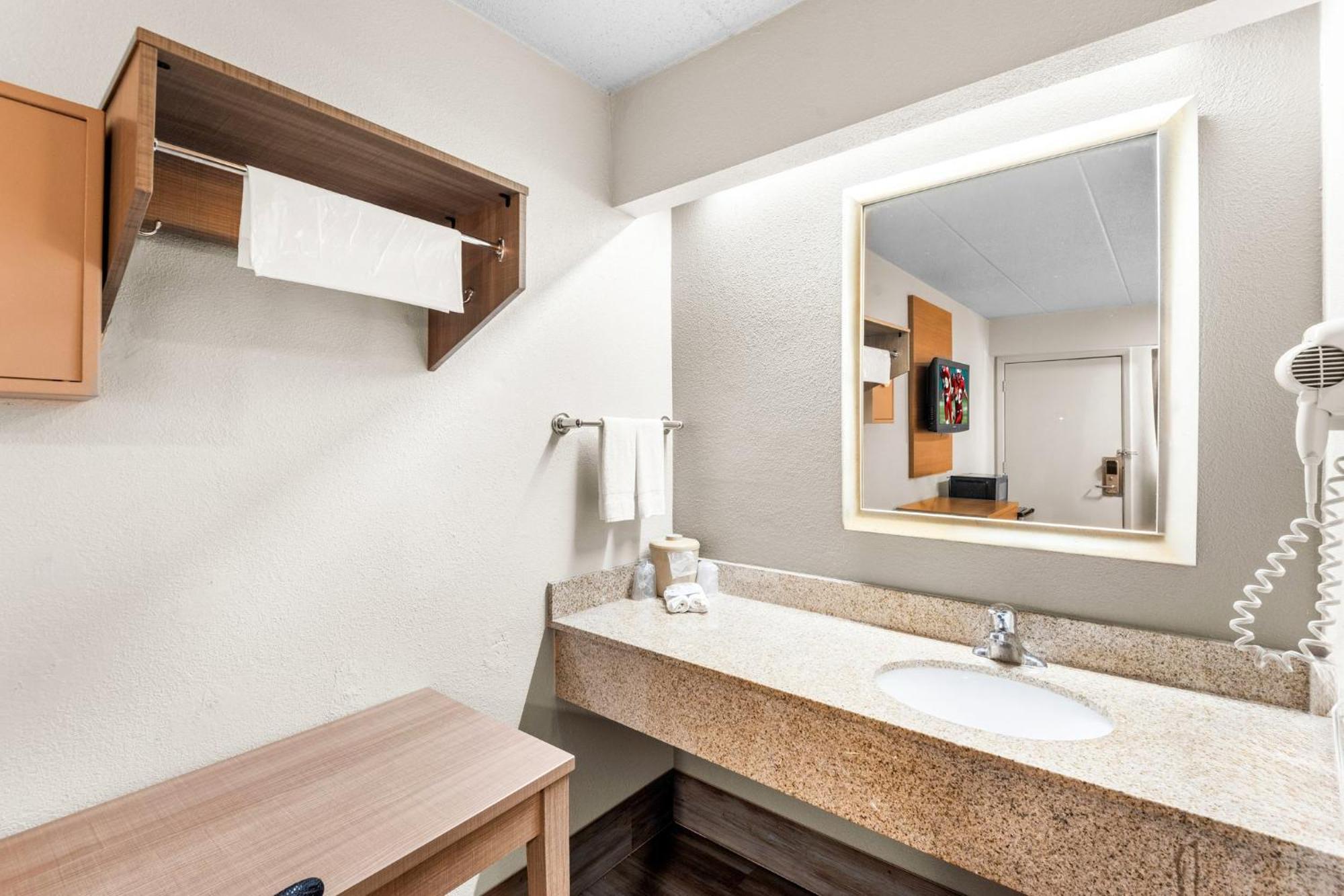 Red Roof Inn Indianapolis North - College Park Екстериор снимка
