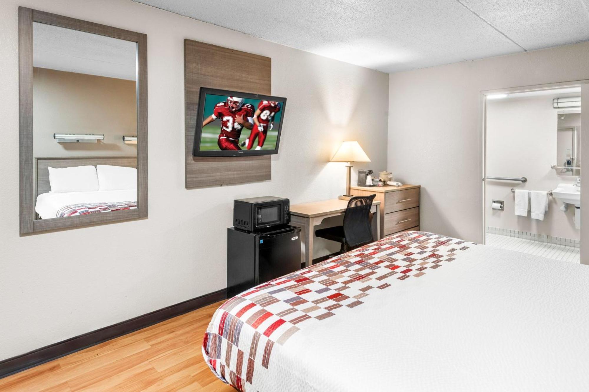 Red Roof Inn Indianapolis North - College Park Екстериор снимка
