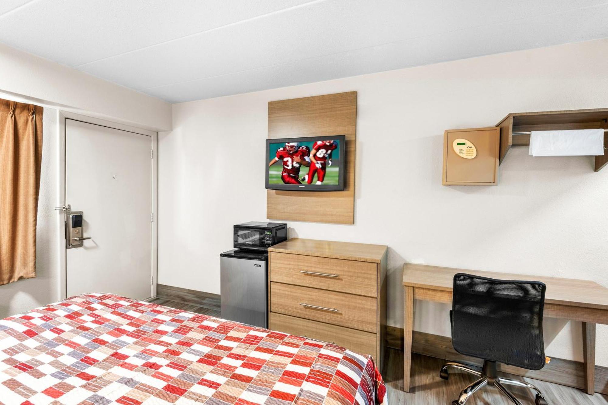 Red Roof Inn Indianapolis North - College Park Екстериор снимка