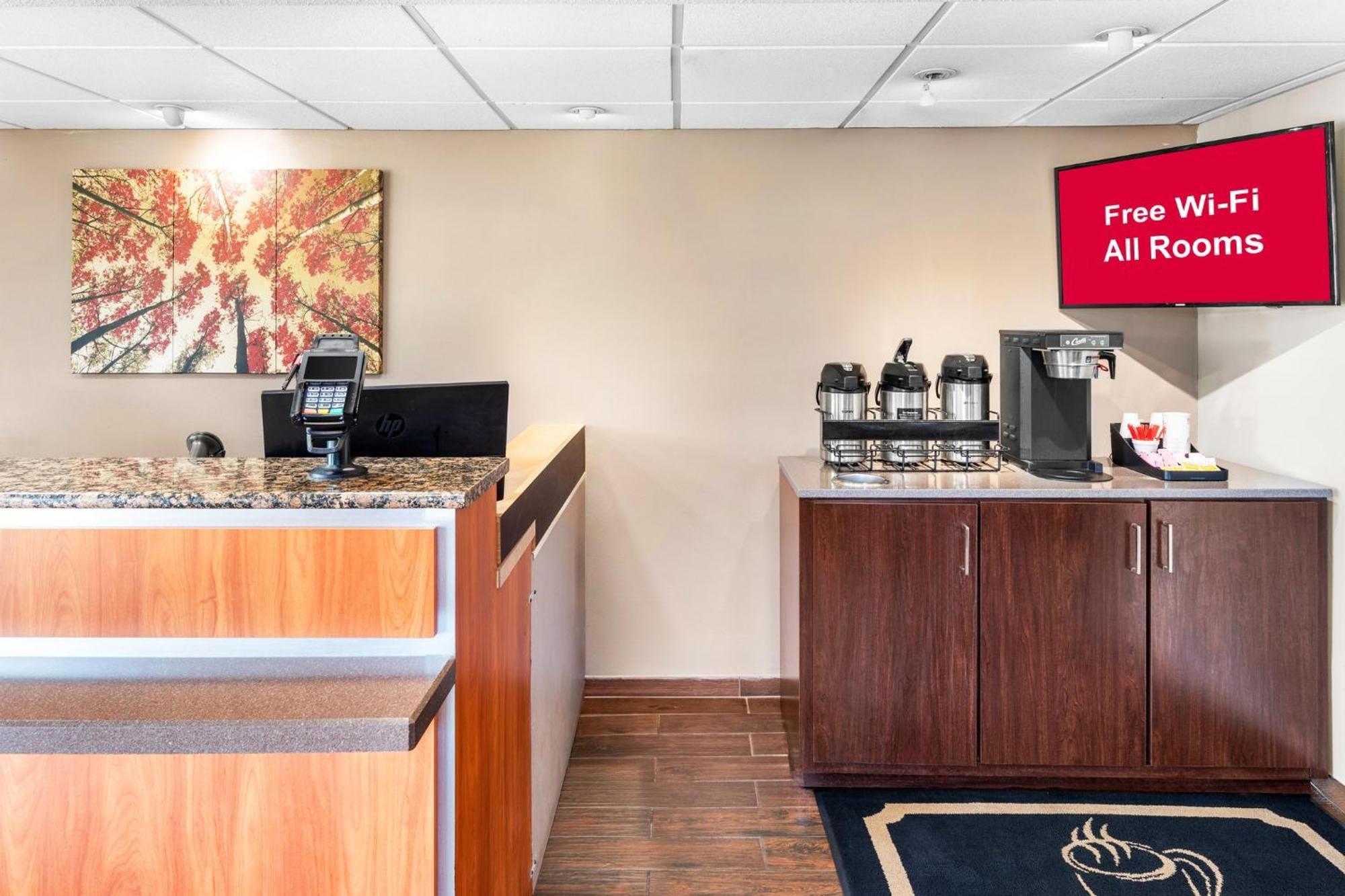 Red Roof Inn Indianapolis North - College Park Екстериор снимка